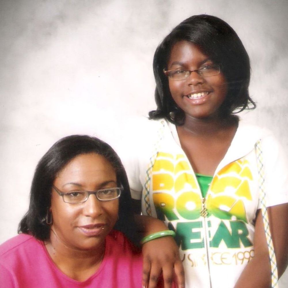 Meet your Posher, Iris